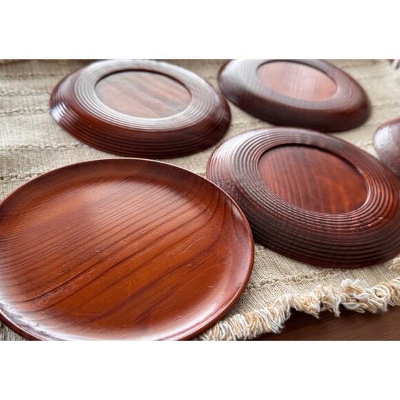 Vintage Small Wooden Plates, Japanese Lacquerware (Set of 5) - Picture 5 of 13